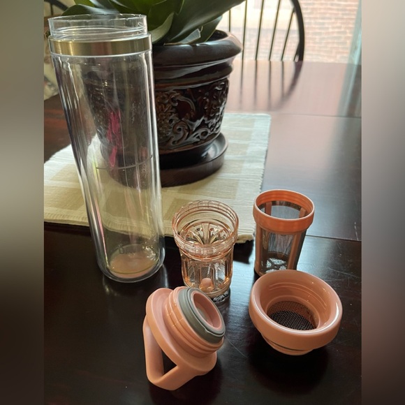 David’s Tea Pink Tritan Matcha Maker Tumbler 14oz - Picture 2 of 14